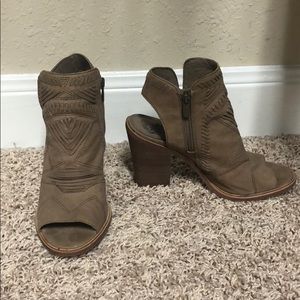 VINCE CAMUTO Western inspired open-toe bootie